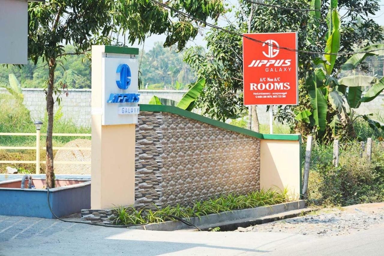 Jippus Galaxy Budget Air Port Hotel Kochi Ngoại thất bức ảnh